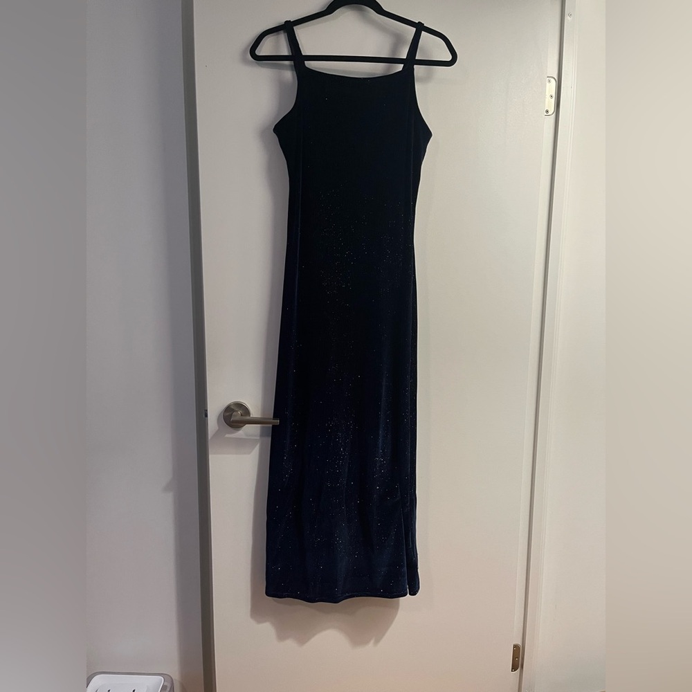 Elegant Navy Sparkly Dress